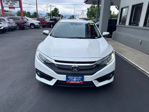 Used 2016 Honda Civic Touring image 36
