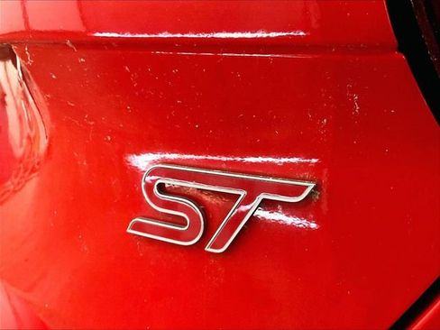 Used 2015 Ford Focus ST w/ Equipment Group 402A FWD image 13