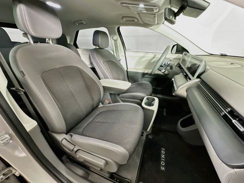 Used 2024 Hyundai Ioniq 5 SEL RWD image 31