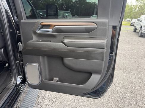 Used 2024 Chevrolet Silverado 2500 High Country w/ Technology Package AWD/4WD image 28
