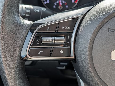 Certified 2024 Kia Forte LXS w/ LXS Technology Package FWD image 30