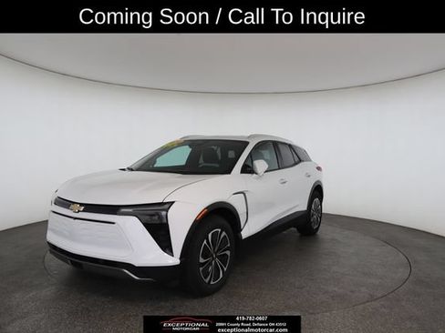 Used 2024 Chevrolet Blazer EV LT AWD/4WD image 2