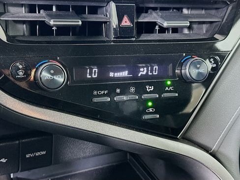 Used 2024 Toyota Camry SE FWD image 23