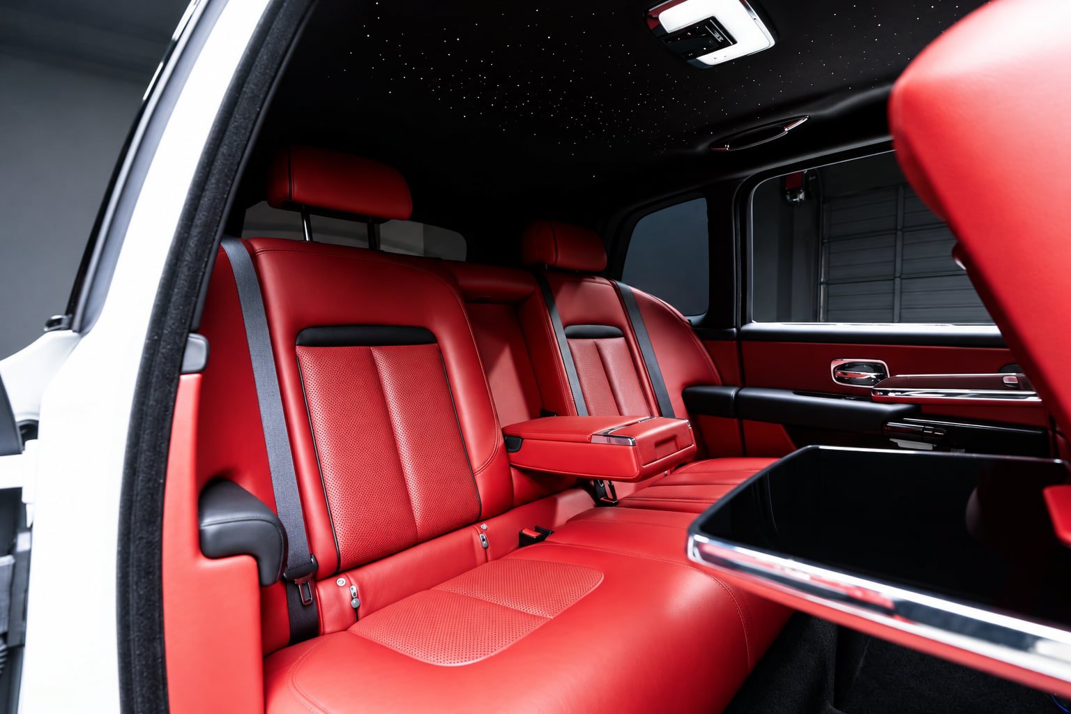 Used 2022 Rolls-Royce Cullinan AWD/4WD image 41