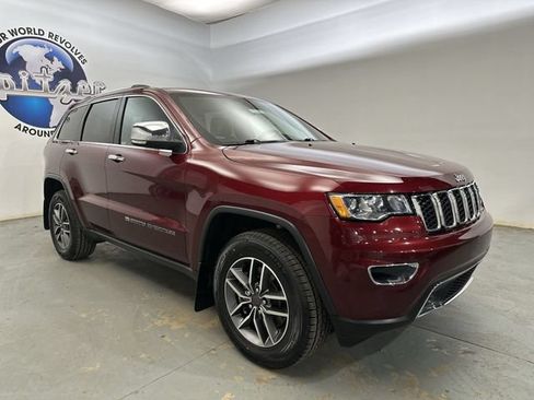 Used 2022 Jeep Grand Cherokee Limited w/ Trailer Tow Group IV AWD/4WD image 13