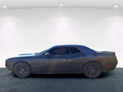 Used 2018 Dodge Challenger R/T w/ Quick Order Package 28P T/A RWD image 9