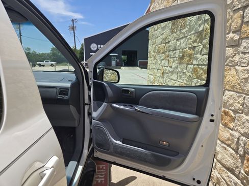 Used 2001 Toyota Sienna LE FWD image 8