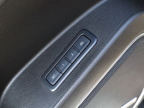 Used 2019 GMC Yukon XL SLT w/ Open Road Package image 17