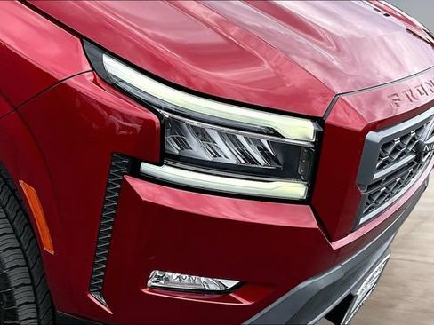 Certified 2024 Nissan Frontier SL RWD image 31