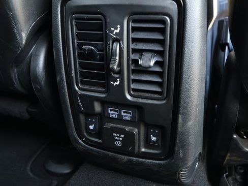 Used 2024 Dodge Durango GT image 28