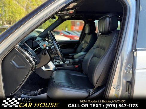 Used 2018 Land Rover Range Rover Supercharged image 19