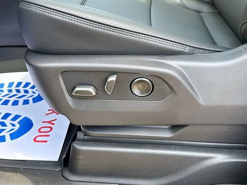 New 2026 GMC Yukon XL Denali w/ Denali Reserve Package image 20