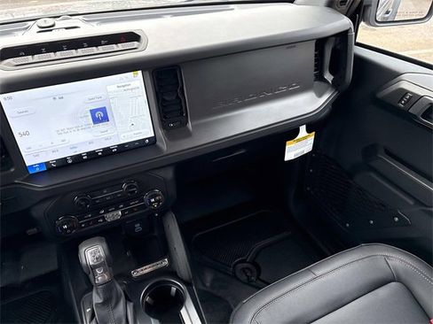 New 2025 Ford Bronco Badlands image 15