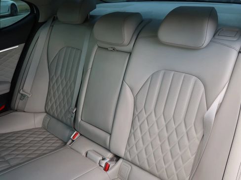 Used 2019 Genesis G70 3.3T Advanced w/ Prestige Package RWD image 21