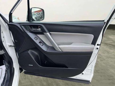 Used 2015 Subaru Forester 2.5i Touring w/ Eyesight & Navigation System image 19