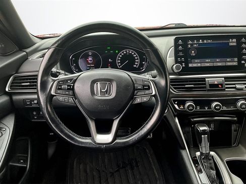 Used 2018 Honda Accord Sport image 8