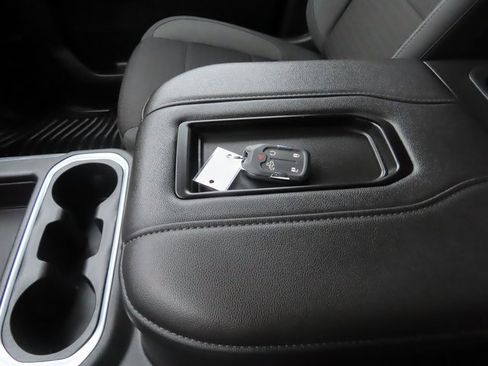 Used 2022 GMC Sierra 1500 Elevation w/ Preferred Package image 35