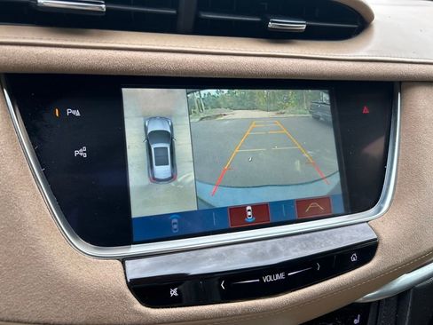 Used 2018 Cadillac XT5 Platinum image 27