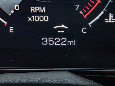 Used 2025 GMC Yukon AT4 w/ AT4 Premium Plus Package image 20