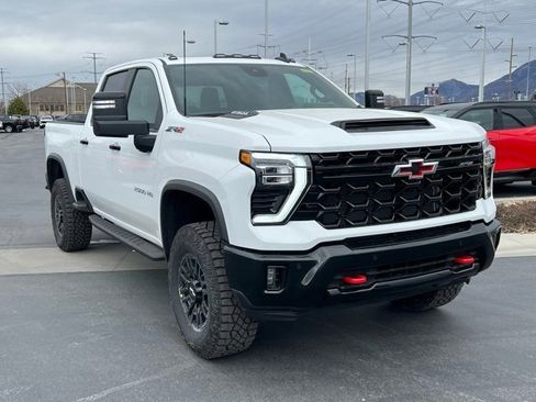 New 2026 Chevrolet Silverado 2500 ZR2 image 33