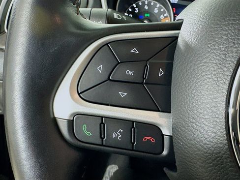 Used 2019 Jeep Compass Limited w/ Safety & Security Group AWD/4WD image 17