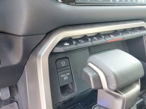 Used 2024 Toyota Tundra Limited image 24