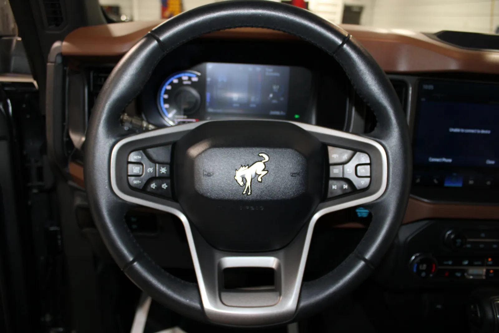 Used 2024 Ford Bronco Outer Banks AWD/4WD image 41