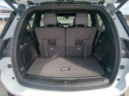 New 2026 Jeep Grand Cherokee L Limited w/ Limited Altitude Package image 14