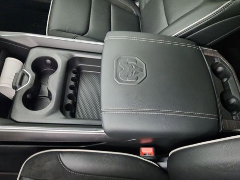New 2026 RAM 1500 Laramie AWD/4WD image 28