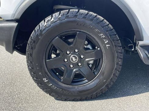 Used 2025 Ford Bronco Outer Banks AWD/4WD image 9