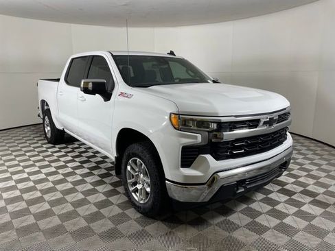 New 2024 Chevrolet Silverado 1500 LT w/ Z71 Off-Road Package image 2