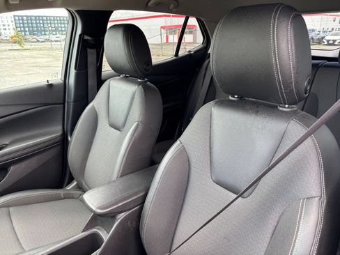 Used 2025 Buick Encore GX Preferred FWD image 32