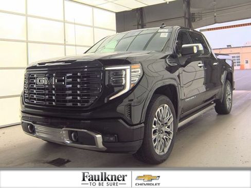 Used 2023 GMC Sierra 1500 Denali Ultimate AWD/4WD image 1