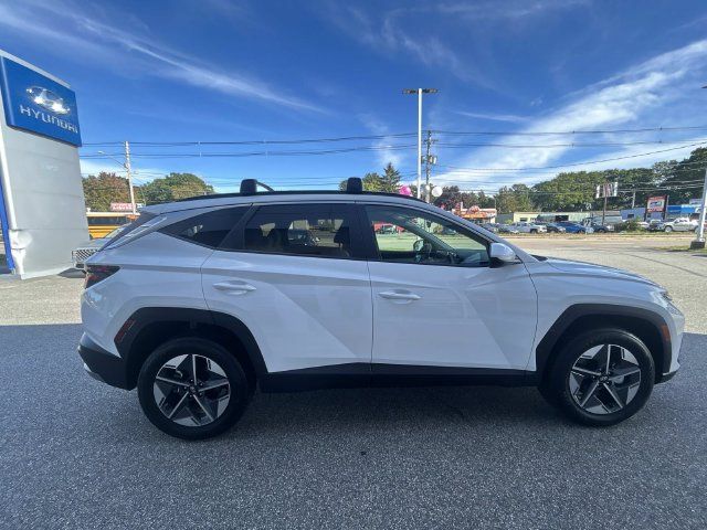 Certified 2025 Hyundai Tucson SEL AWD/4WD image 2