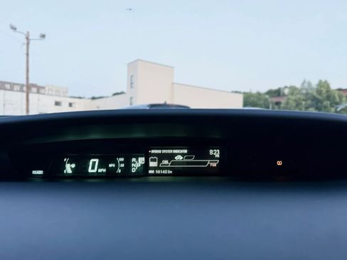 Used 2013 Toyota Prius Two FWD image 22