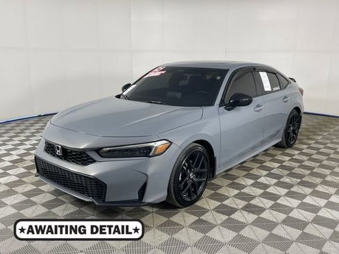 Used 2025 Honda Civic Sport image 1