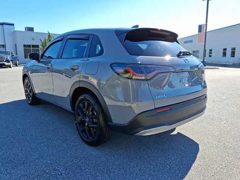 Certified 2025 Honda HR-V Sport image 4