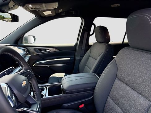 New 2026 Chevrolet Traverse LT w/ LPO, Floor Liner Package image 24