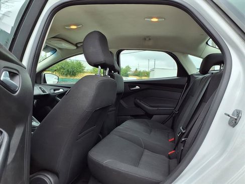 Used 2017 Ford Focus SE image 25