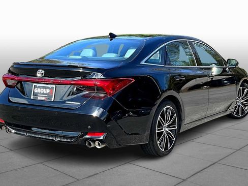 Used 2019 Toyota Avalon Touring w/ Advanced Safety Package image 12