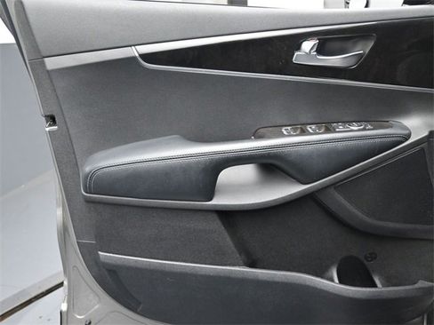 Used 2018 Kia Sorento L image 19