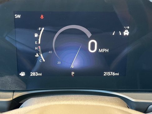Certified 2024 Buick Envista Sport Touring FWD image 25