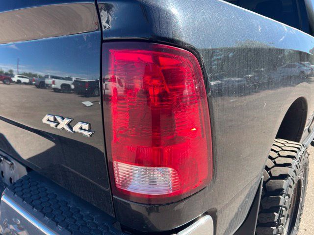 Used 2017 RAM 1500 Classic SLT AWD/4WD image 11