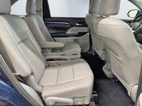Used 2014 Toyota Highlander Limited image 26