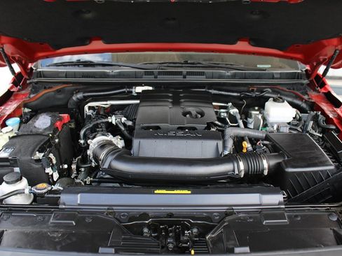 Used 2024 Nissan Frontier Pro-X w/ Pro Convenience Package RWD image 12