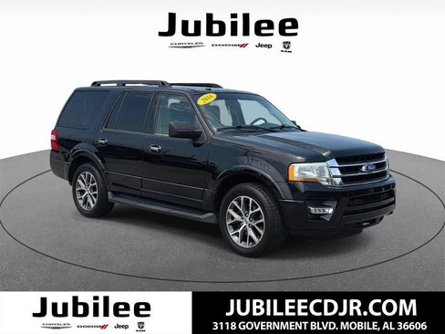 Used 2016 Ford Expedition XLT w/ Equipment Group 202A RWD image 1