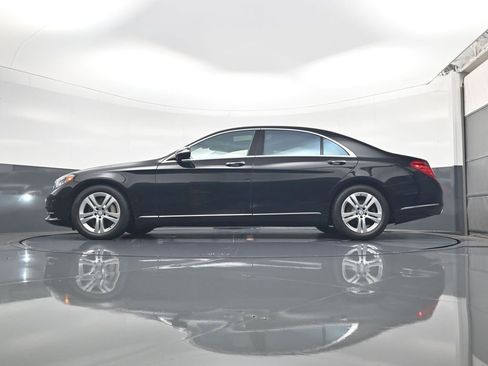 Used 2017 Mercedes-Benz S 550 4MATIC Sedan image 20