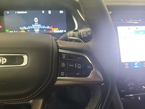 New 2025 Jeep Grand Cherokee L Summit image 16