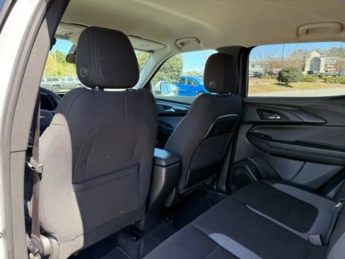 Used 2025 Chevrolet TrailBlazer LT image 26