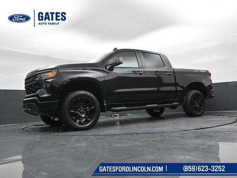 Used 2025 Chevrolet Silverado 1500 Custom Trail Boss w/ Turbomax Blackout Package AWD/4WD image 37